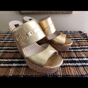 Juicy Couture Penelope Metallic Wedge Sandal Sz 6